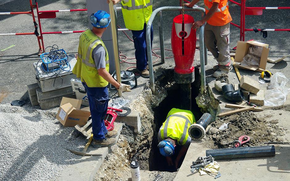curage canalisation eaux usées Maurepas